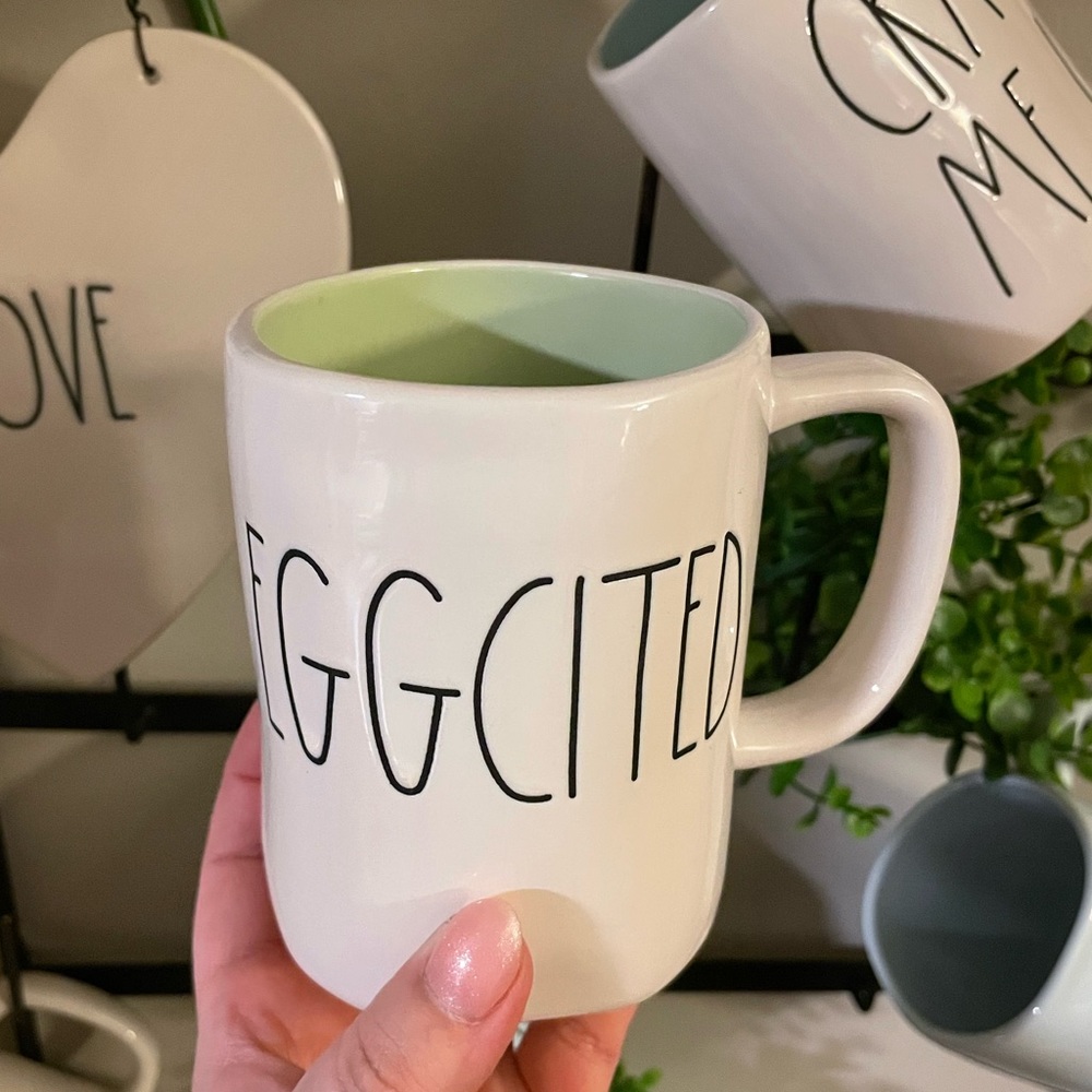 Rae dunn mug